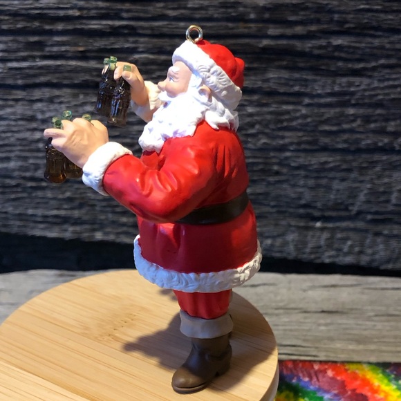 ❤️1993 Coca Cola Christmas ornament with Coke bottles 90s Vtg Hallmark Keepsake - Picture 7 of 13